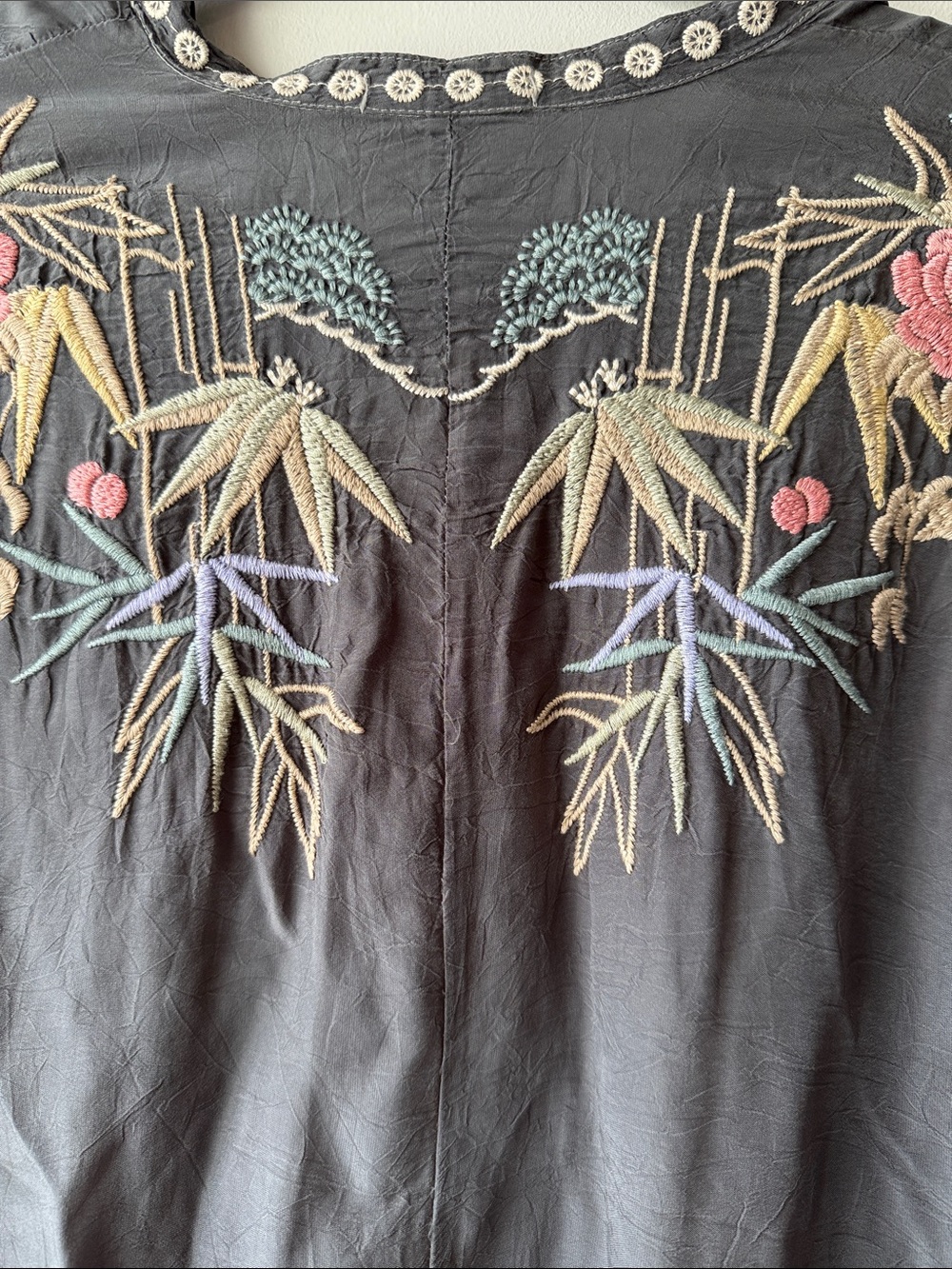 Johnny Was Gray Embroidered Midi Dress floral and bird accents lined pockets M - Picture 6 of 9